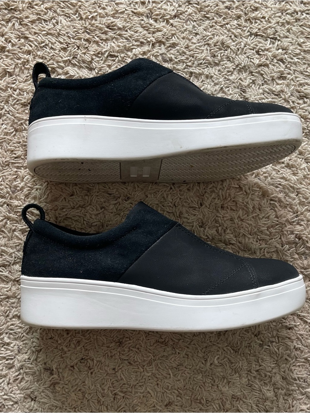 Toms Womens Amber Suede Laceless Casual Sneaker Size 8.5W